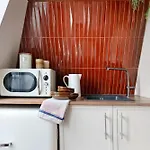 La Suite Rouge Du Marais